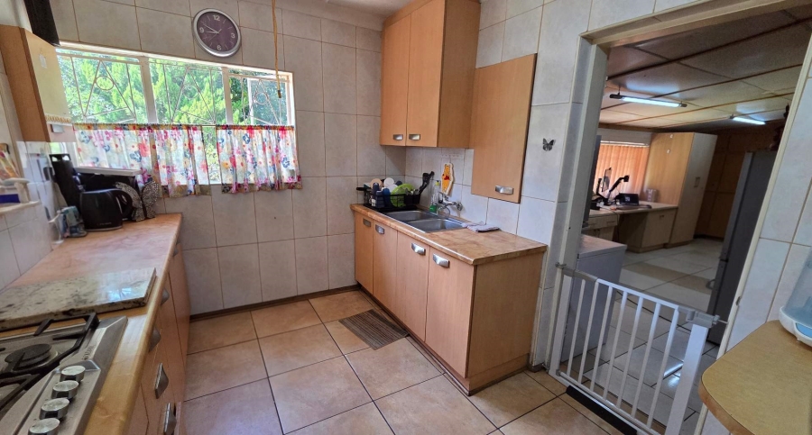 To Let 3 Bedroom Property for Rent in Fleurdal Free State